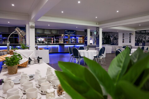 Alan Boswell Exec Suite - Bar